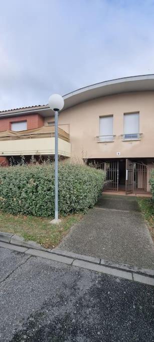 Apartamento T2 Pool & Terrasse - Parking - Metro - Wifi Toulouse Exterior foto