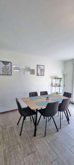 Apartamento T2 Pool & Terrasse - Parking - Metro - Wifi Toulouse Exterior foto