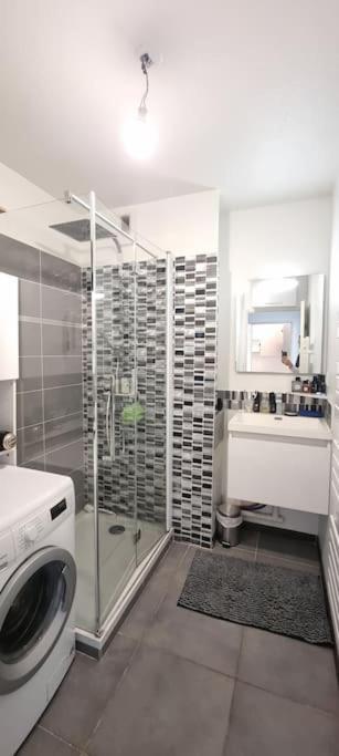 Apartamento T2 Pool & Terrasse - Parking - Metro - Wifi Toulouse Exterior foto